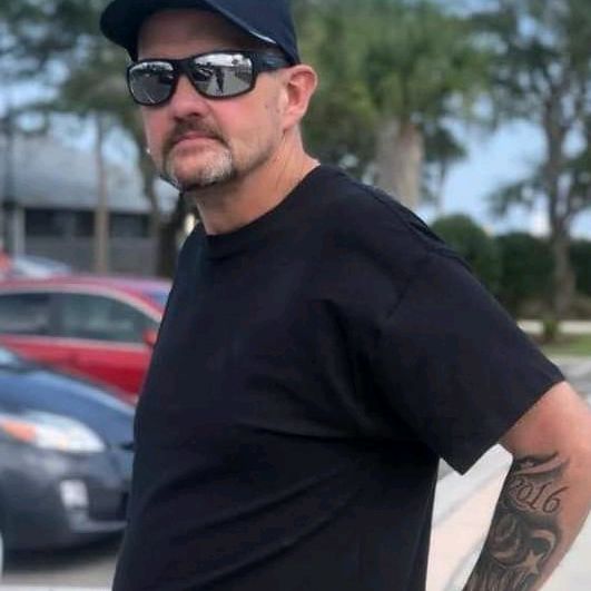 Profile Picture of tedkillingsworth (@tedkillingsworth) on Tiktok