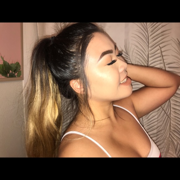 Profile Picture of Julia Vu (@jfreakingvu) on Poshmark