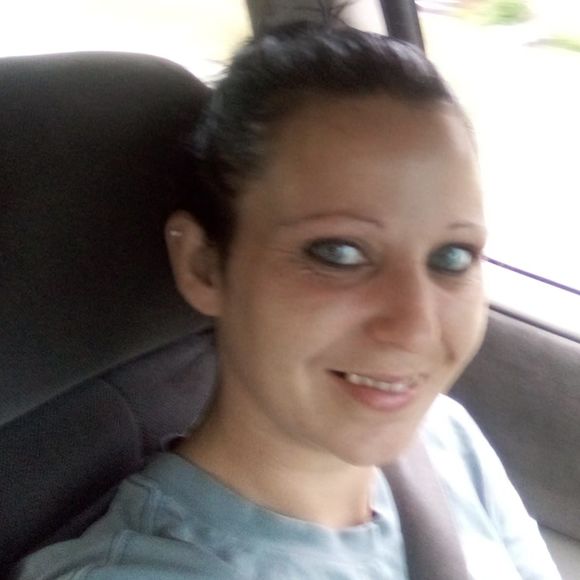 Profile Picture of Toysa Farley (@toysaann) on Poshmark