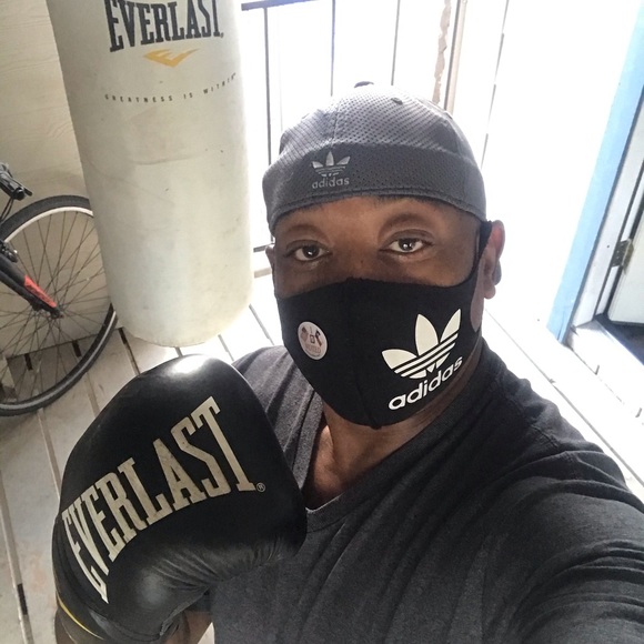 Profile Picture of Gregory Glenn (@gglenn722) on Poshmark