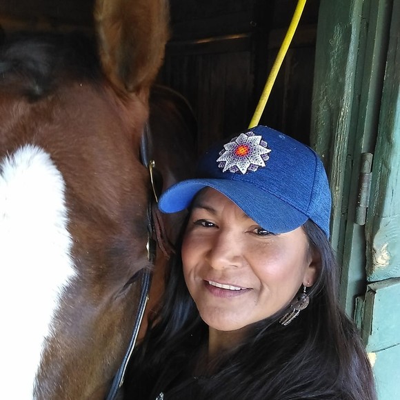 Profile Picture of Elsa Thomas (@7609205456) on Poshmark