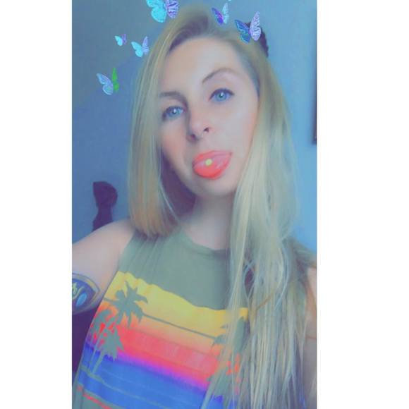 Profile Picture of Kyrisa Batarick (@kyrisa_xoxo7) on Poshmark