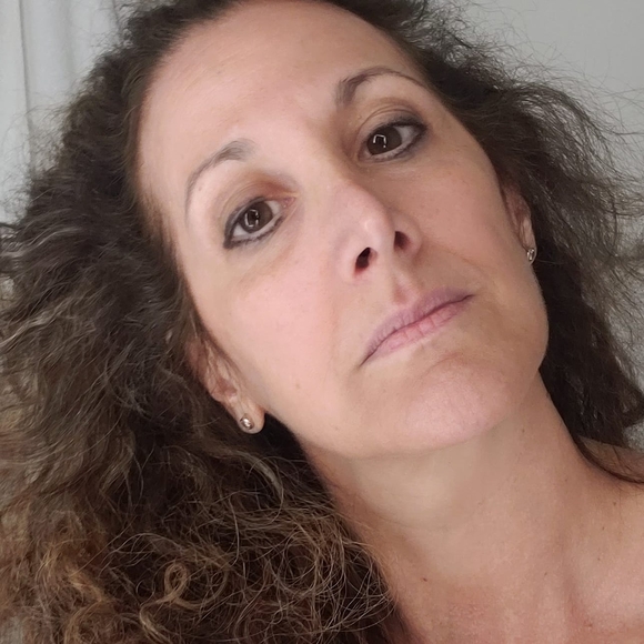 Profile Picture of Pina Sarlo (@sarlopinam) on Poshmark