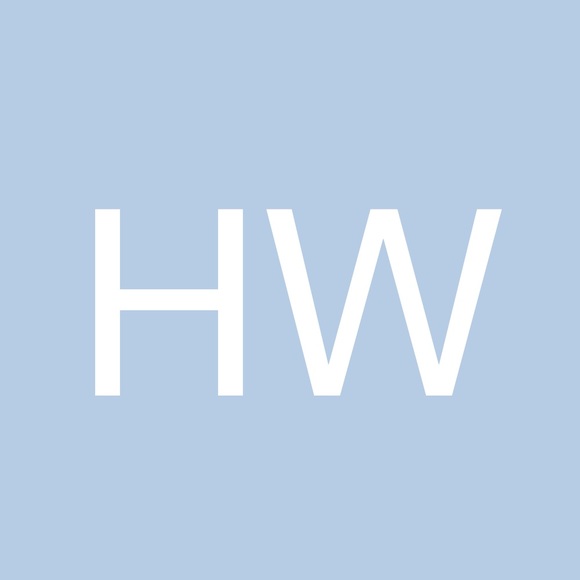 Profile Picture of Hannah Wilensky (@hannahwilensky) on Poshmark