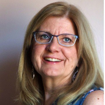 Profile Picture of Sandra Knight (@D204techtutor) on Twitter