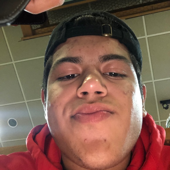 Profile Picture of Andrew Velasquez (@avelasquez505) on Poshmark