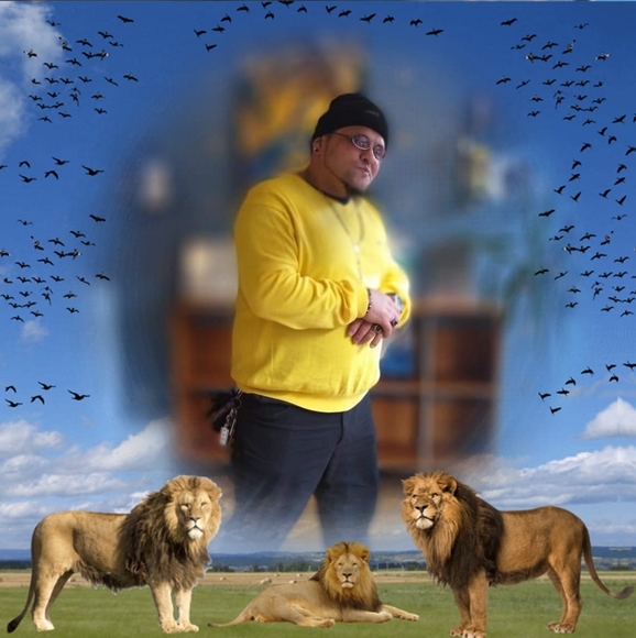 Thomas Jaworowski - Poshmark Profile Picture of Thomas Jaworowski (@tjaworowski) on Poshmark