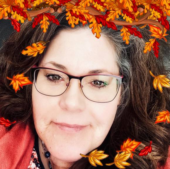 Profile Picture of Lisa Sowards (@lisasowards4) on Poshmark