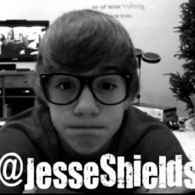 Profile Picture of MRS. SHIELDS ;) (@LetsBangJesseS) on Twitter