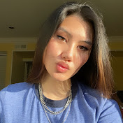 Profile Picture of June Bloom (@JunePham98) on Youtube