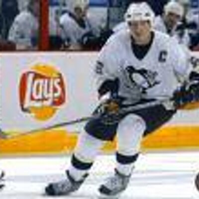 Profile Picture of Simon Handley (@sgh42) on Twitter