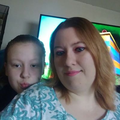 Profile Picture of Hope Everett (@faythefaythe) on Twitter