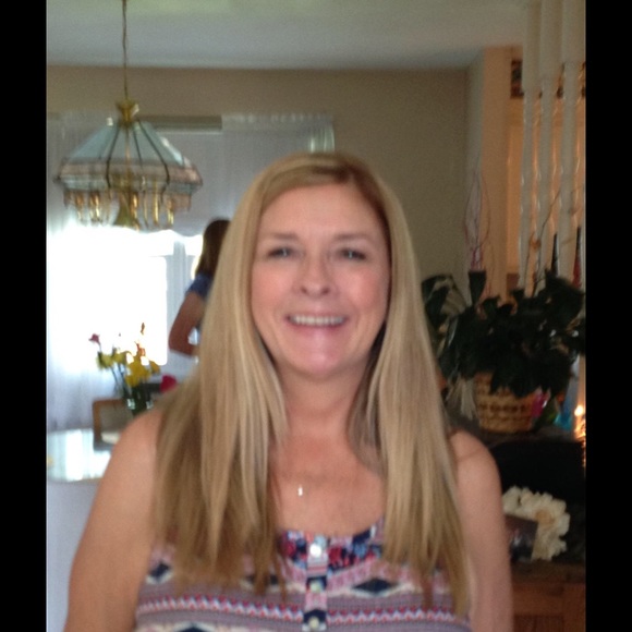 Profile Picture of Cathy Reckert (@cr1956) on Poshmark