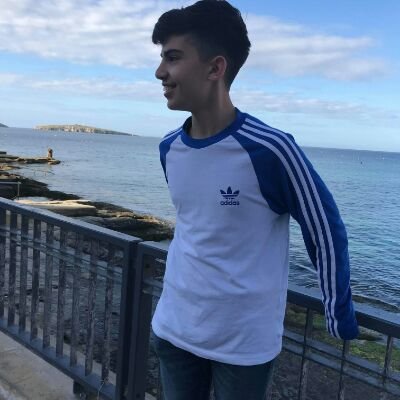 Profile Picture of Nikki Pace Bonello (@nikkipb_) on Twitter