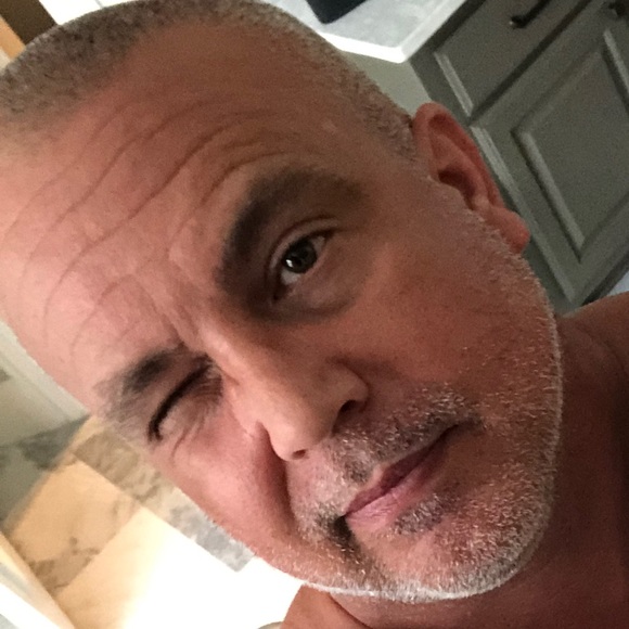 Profile Picture of Jeremy Meyer (@meyerjer) on Poshmark