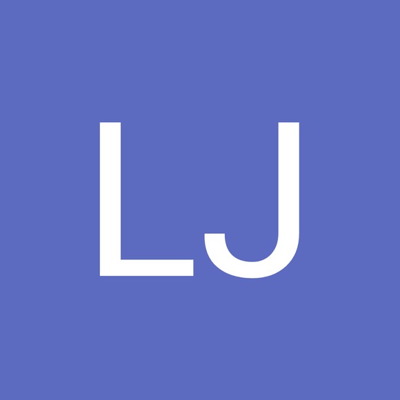 Profile Picture of Lj Hanners (@ljhanners) on Poshmark