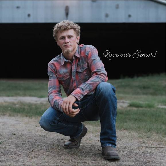 Profile Picture of Kristen Spicer van baale (@sixpack6) on Poshmark