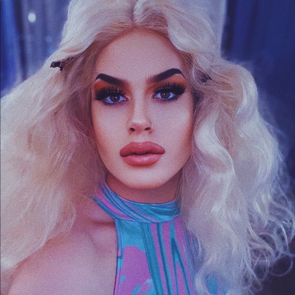 Profile Picture of Martin Brousseau (@martinbrousseau) on Poshmark