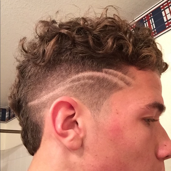 Profile Picture of Stevie James (@islandballer27) on Poshmark