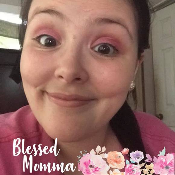 Profile Picture of Britney Daniel (@britneydaniel) on Poshmark