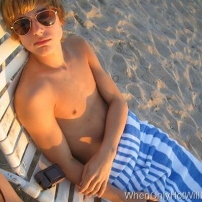 Profile Picture of Alexander Owen (@alexx_owen) on Twitter