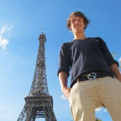 Profile Picture of Jonathan Colling (@JonathaColling) on Twitter