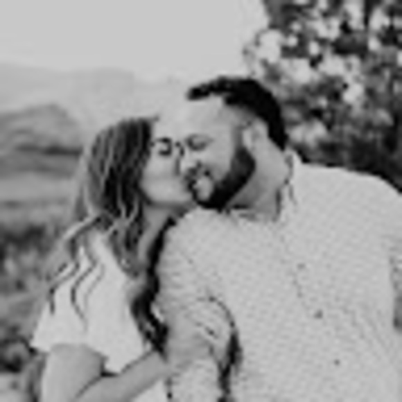 Profile Picture of Arielle Strehlow (@ariellestrehlow) on Poshmark