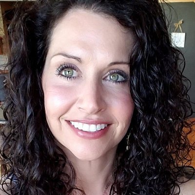 Profile Picture of Michelle McElroy (@Michell49666100) on Twitter