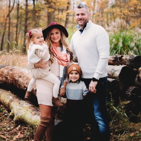 Katelyn Kerr - Poshmark Profile Picture of Katelyn Kerr (@k6lewis2) on Poshmark