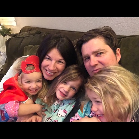 Profile Picture of Tazia Strausser (@taziastrausser) on Poshmark