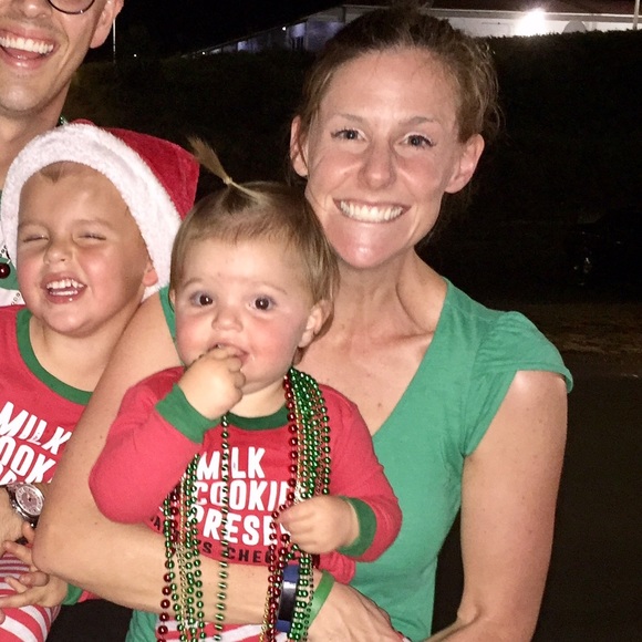 Profile Picture of Sally Groomes (@sagroomes21) on Poshmark