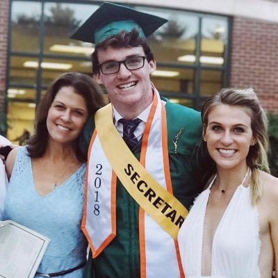 Profile Picture of Maureen Molloy Holmes (@MolloyHolmes) on Twitter