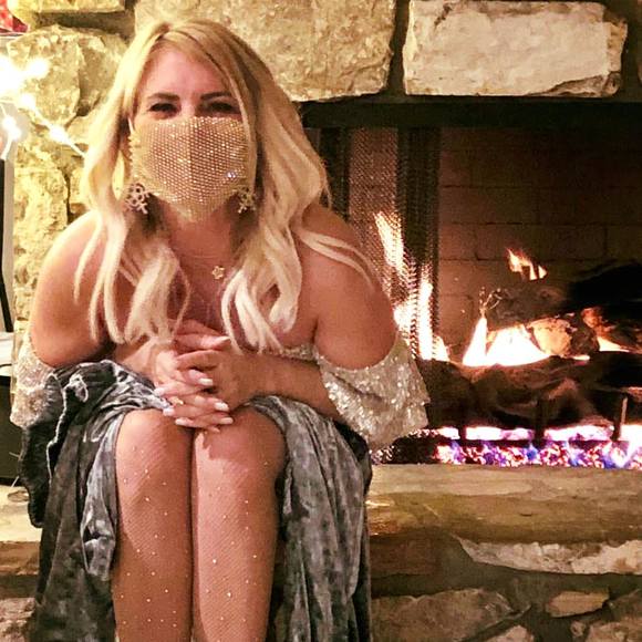 Vikki Cooper mortis - Poshmark Profile Picture of Vikki Cooper mortis (@vikkimortis) on Poshmark