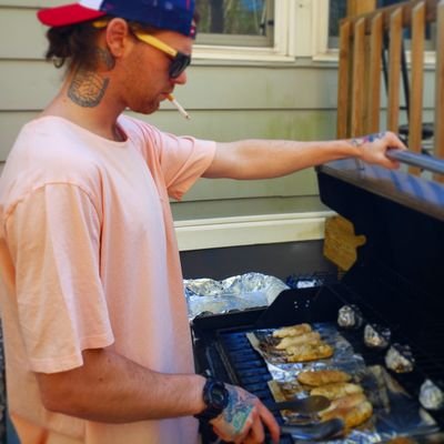Profile Picture of Travis (@TravBlackBelt) on Twitter
