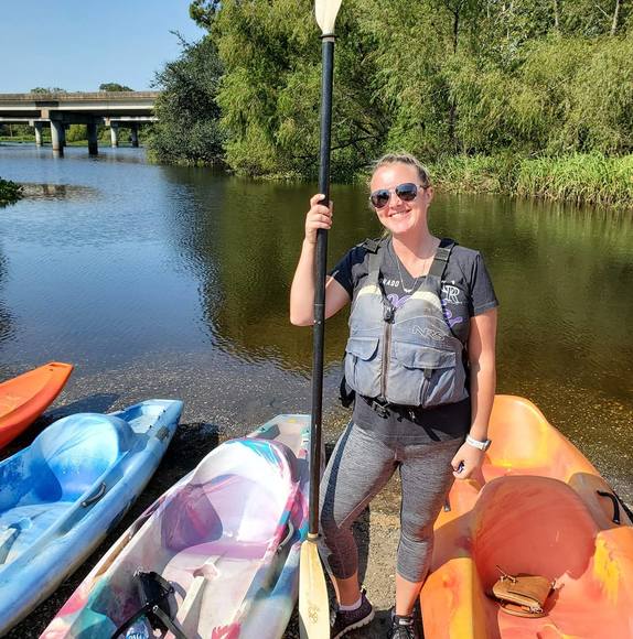 Profile Picture of Ashley Mastros (@ashleymastros) on Poshmark