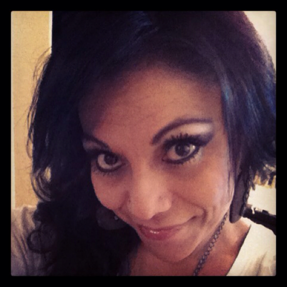 Profile Picture of Duarte Jessica (@duarte98) on Poshmark