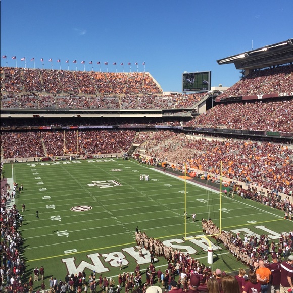 Profile Picture of Brent Davis (@brent_davis06) on Poshmark