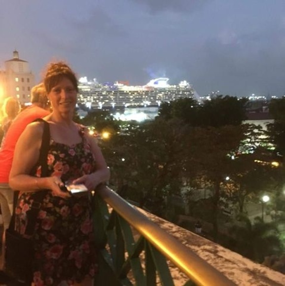 Profile Picture of Linda Larouche (@lindalarouch144) on Poshmark