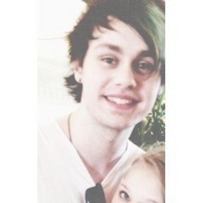 Profile Picture of PLEASE MICHAEL❤️ (@kaleyX0X0) on Twitter