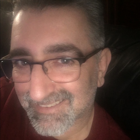 Profile Picture of Joe Tinoco (@joe_tinoco) on Poshmark