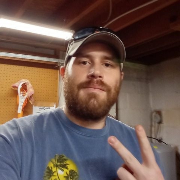 Profile Picture of Johnny Plogger (@johnnyplogger) on Poshmark