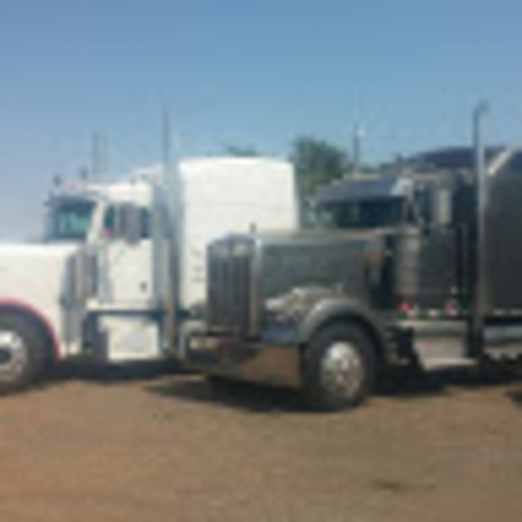 Profile Picture of Kenneth Henderson (@kennethhende339) on Poshmark