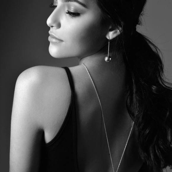 Profile Picture of Eduarda Schuster aymoré (@dudaaymore) on Poshmark