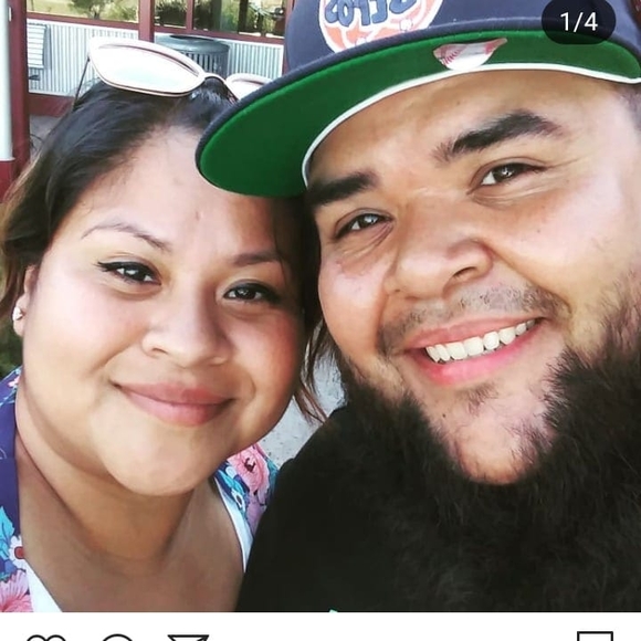 Profile Picture of Lucero Flores (@yosielucero) on Poshmark