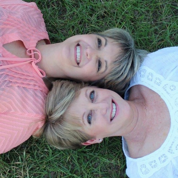 Profile Picture of Susan Bounds (@susandbounds) on Poshmark