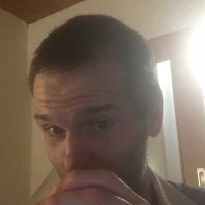 Profile Picture of Barry Magill (@jaimevonlieser) on Twitter