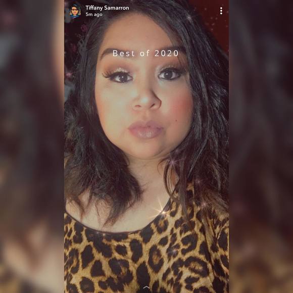 Profile Picture of Tiffany Samarron (@tiffanysamarron) on Poshmark