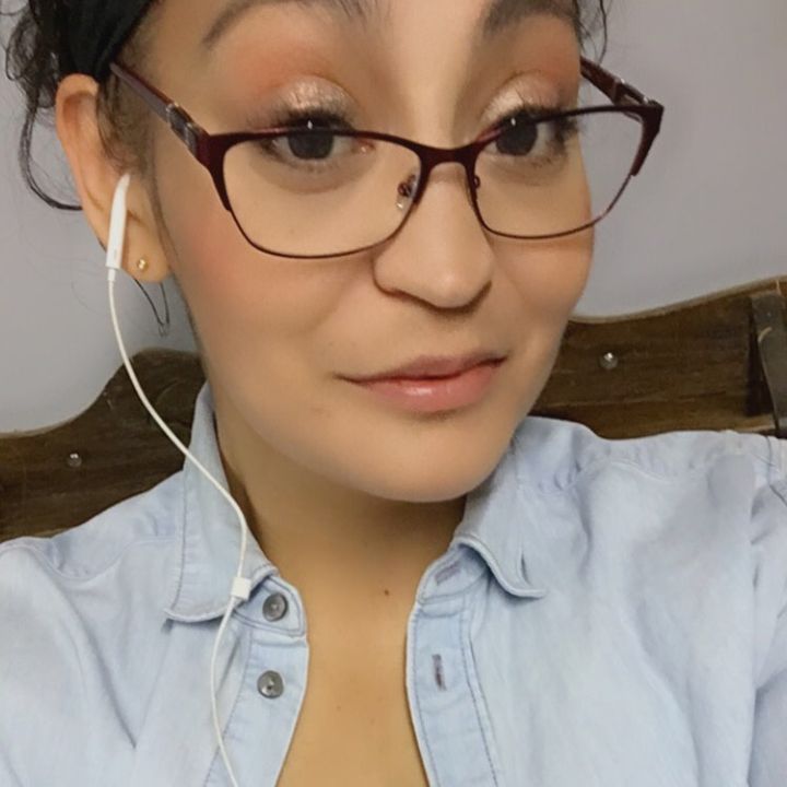 Profile Picture of Cassandra Clause (@cassandraclause) on Tiktok