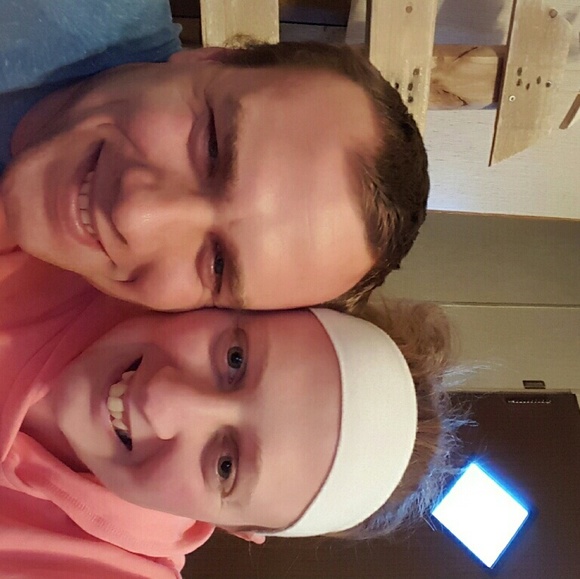 Profile Picture of Nichole Chapman (@0nikkie9) on Poshmark