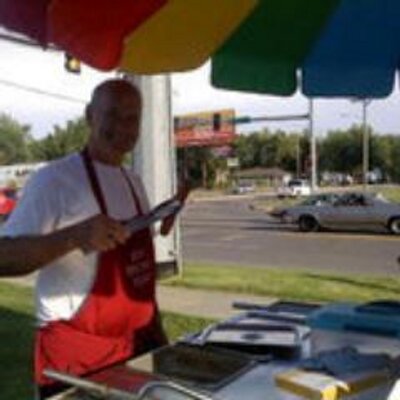 Profile Picture of Joe Knernschield (@joekhotdogs) on Twitter